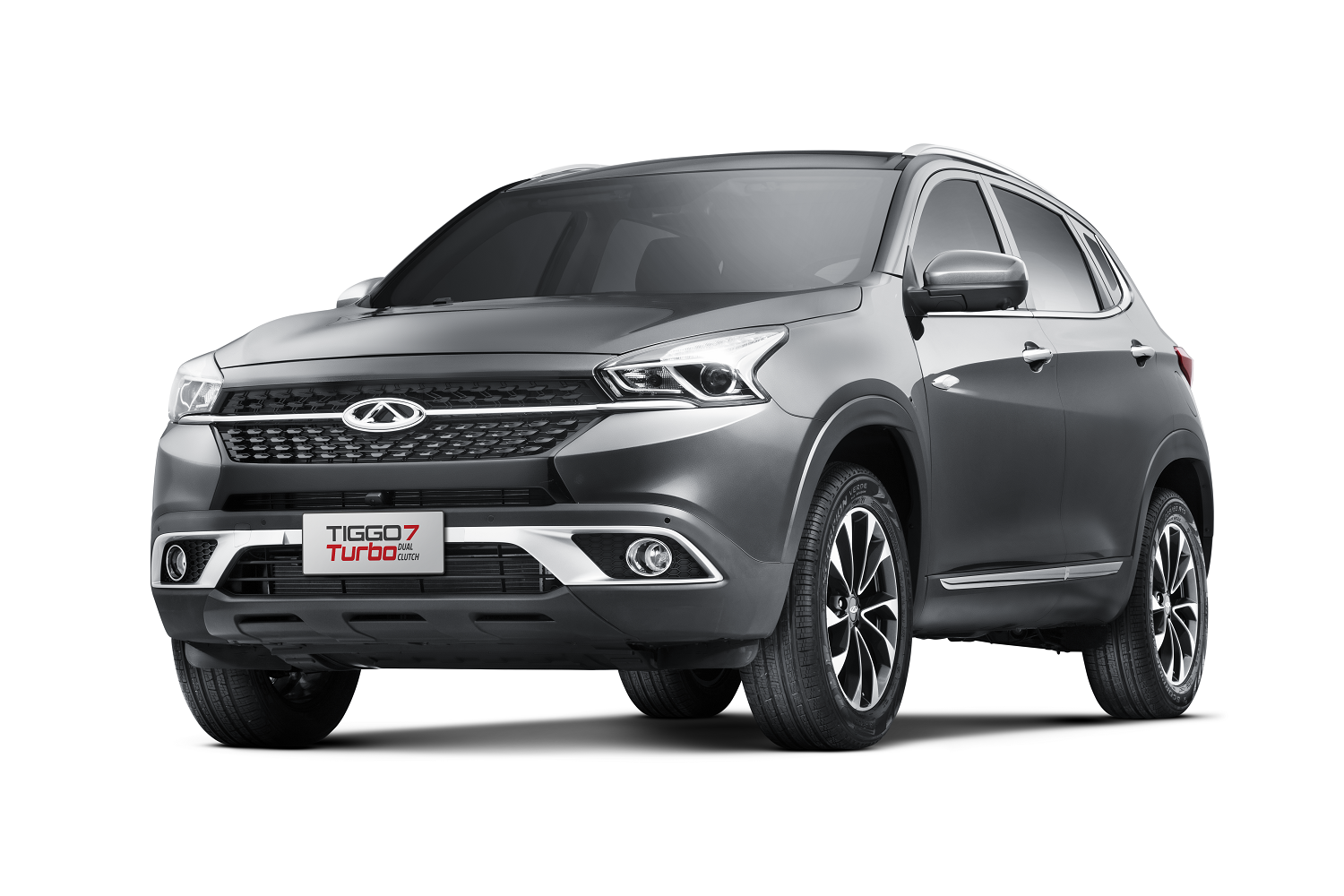 Caoa Chery Tiggo 7 na cor cinza escuro com detalhes escurecidos no para-choque