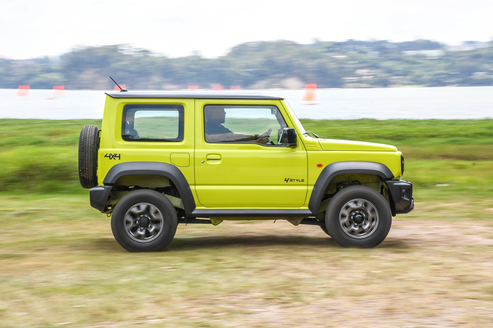 Suzuki Jimny 4style 14