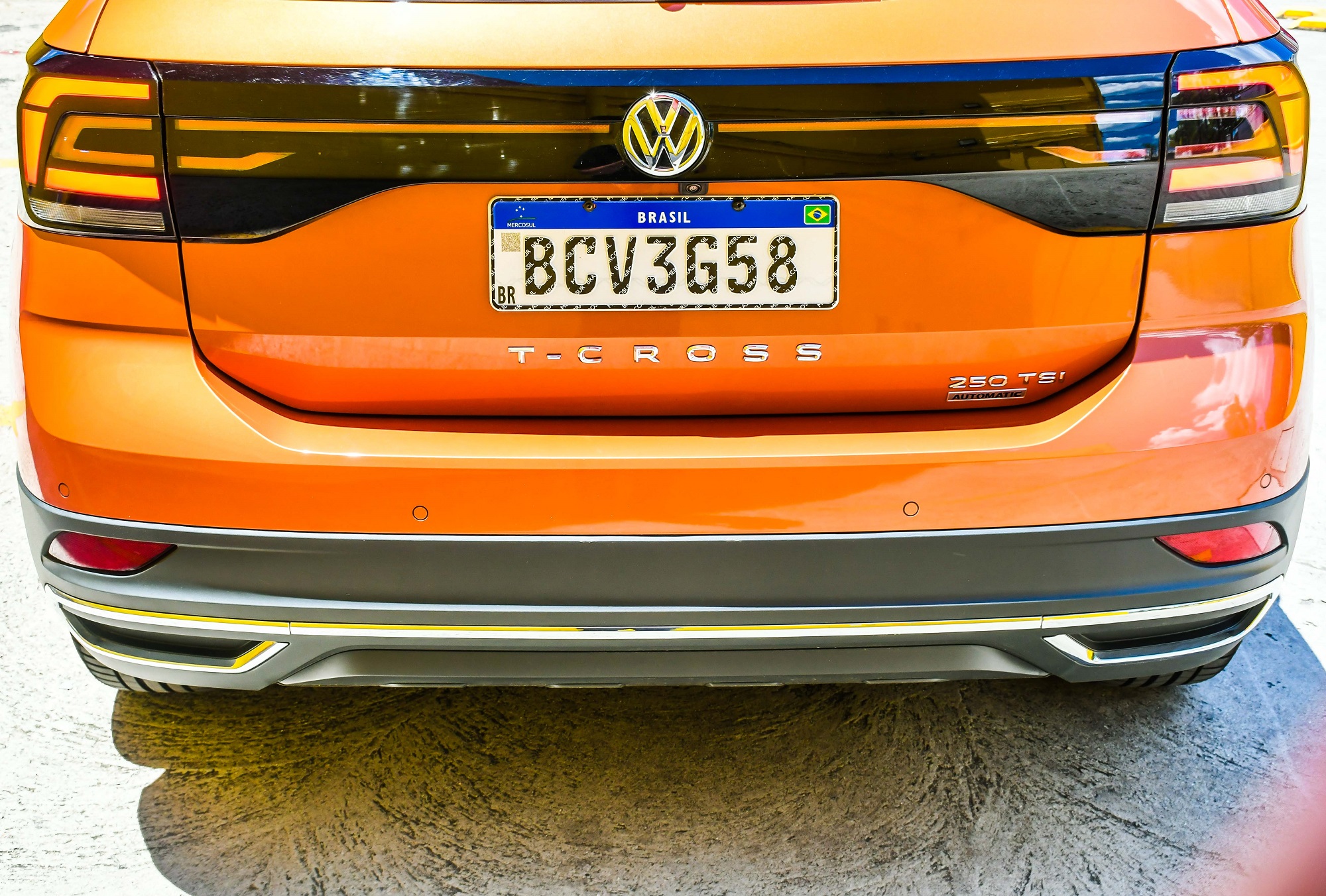 Volkswagen T Cross Highline 250tsi 41