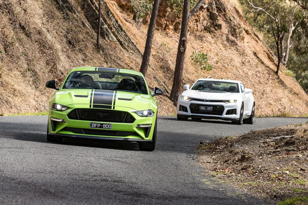 Comparativo Chevrolet Camaro x Ford Mustang