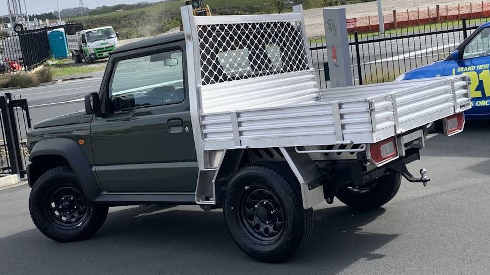 Suzuki Dealer Selling Adorable Jimny Trucks 4