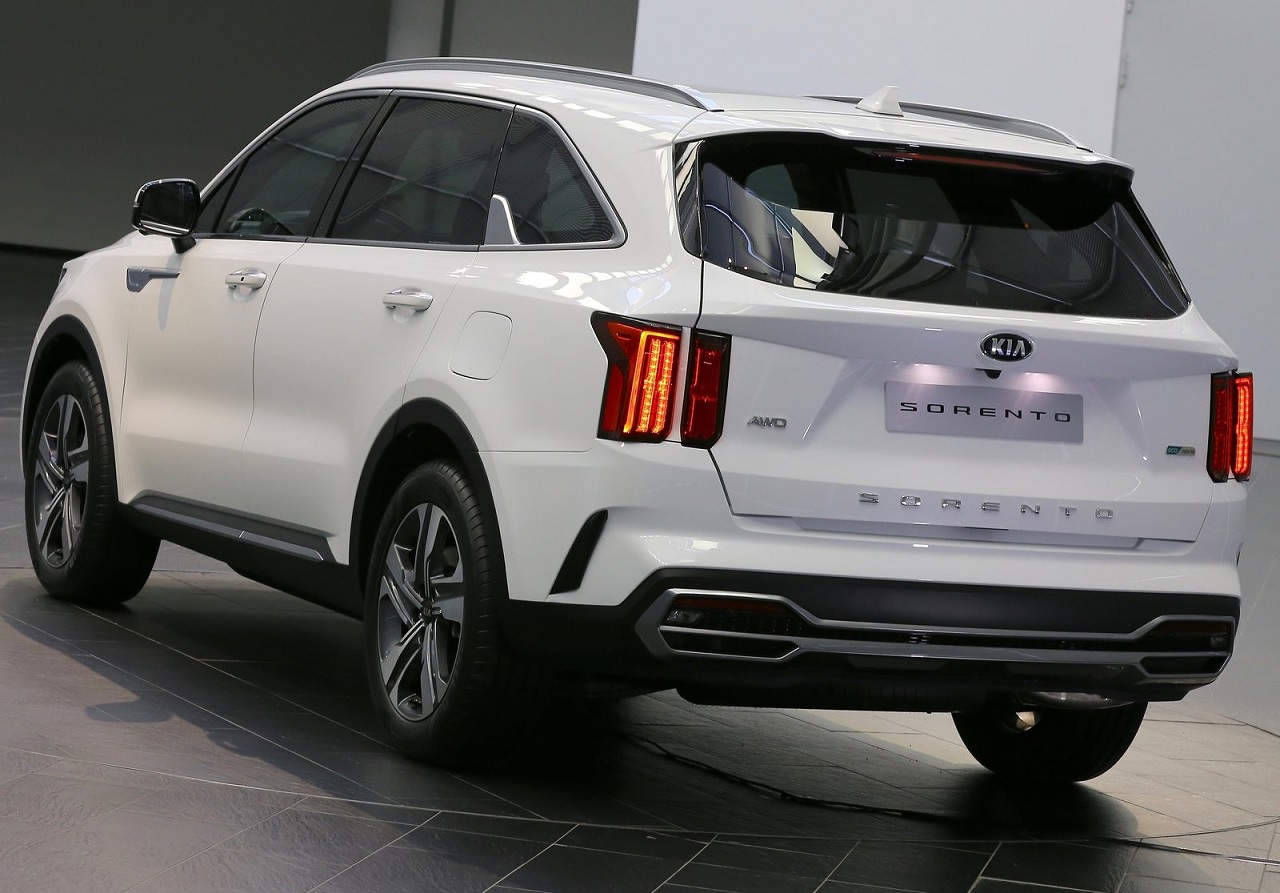 Kia Sorento 2021 de traseira
