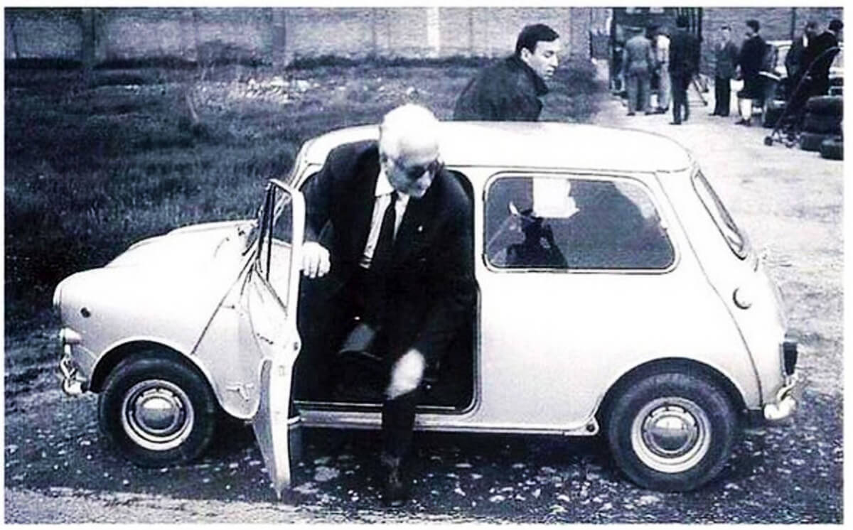 Enzo Ferrari Mini Cooper 00