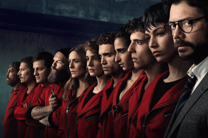 Elenco da série La Casa De Papel lado a lado em foto de estúdio