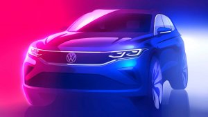Teaser com imagem da frente do Volkswagen Tiguan