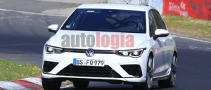 Volkswagen Golf R branco flagrado em testes no circuito