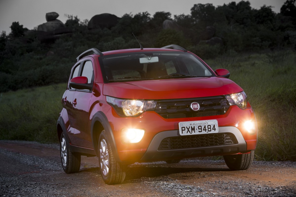 Fiat Mobi Wayon 030