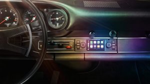Carros clássicos da Porsche já podem ter centrais multimídias originais
