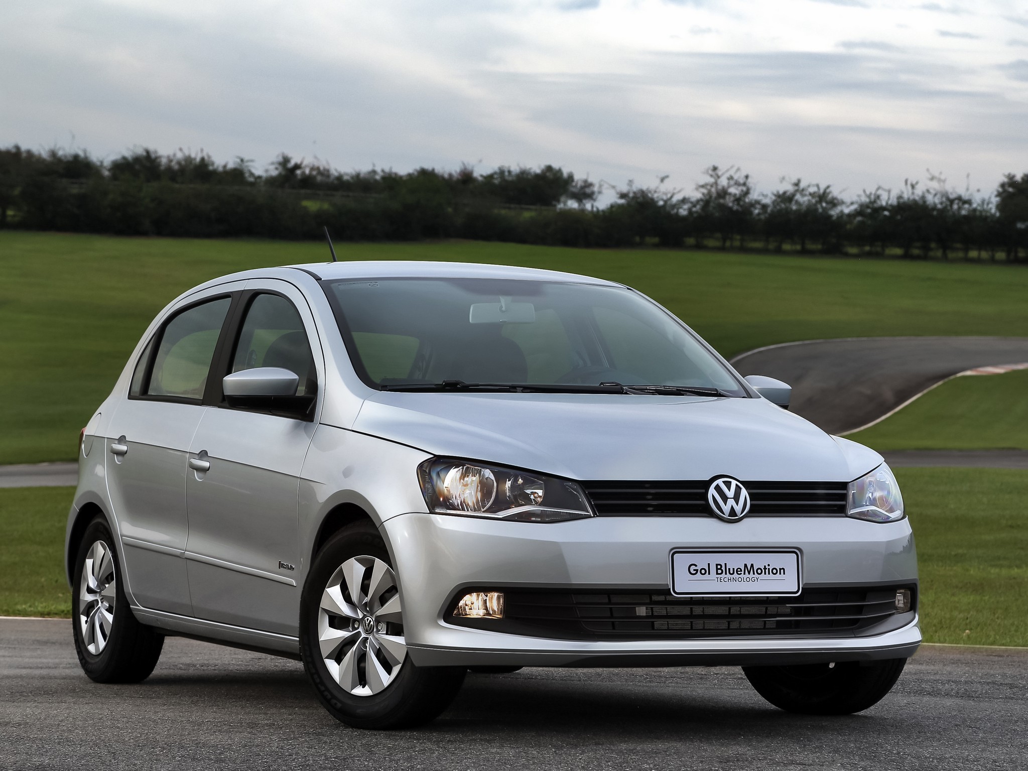 Volkswagen Gol Bluemotion 5 Door 1