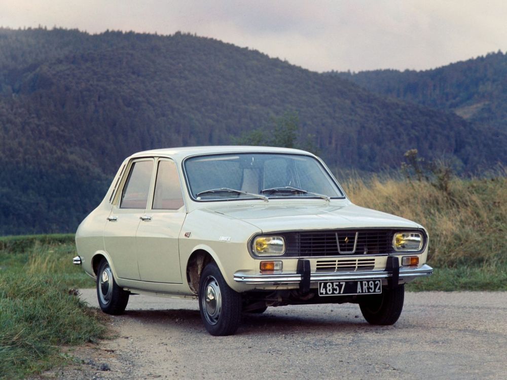 Renault 12 visto de frente na cor branca