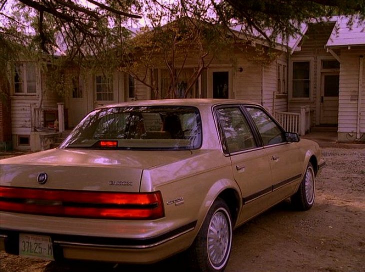 Twin Peaks - Buick Century 1990