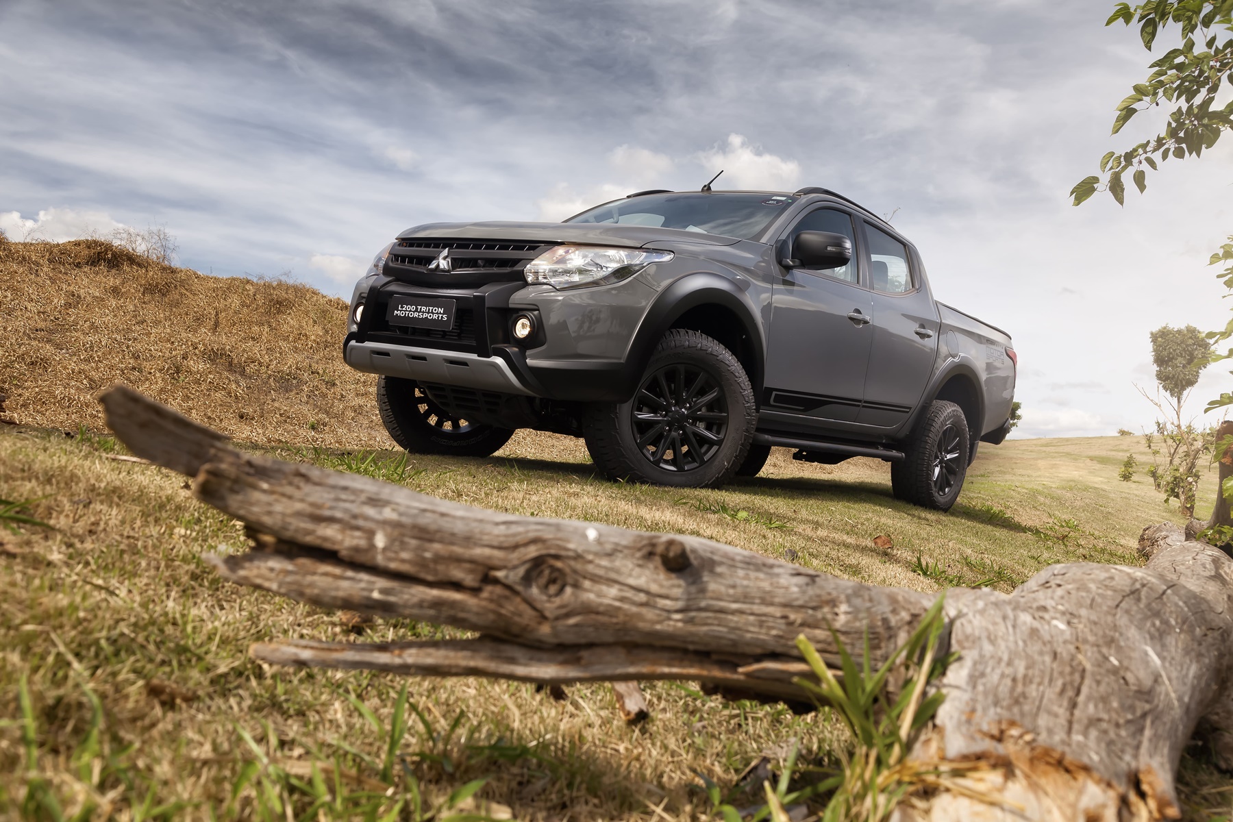 Mitsubishi L200 Triton Motorsports