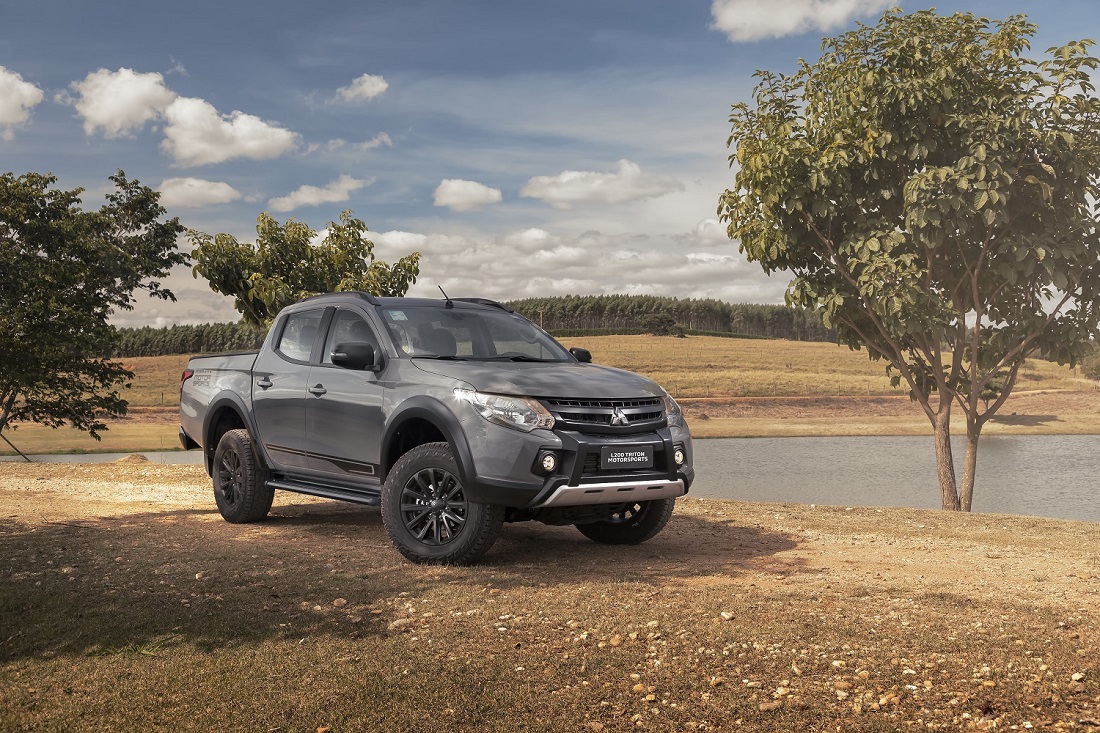 Mitsubishi L200 Triton Motorsports
