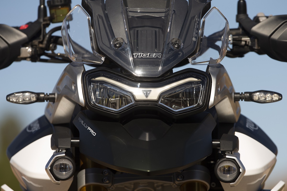 Triumph Tiger 900