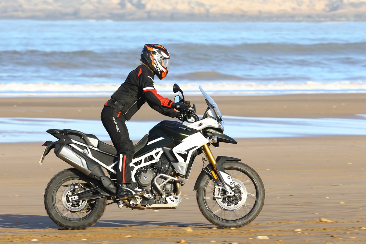 Triumph Tiger 900