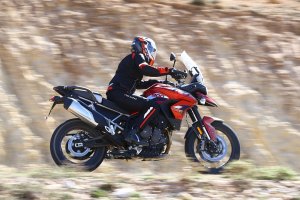 Triumph Tiger 900