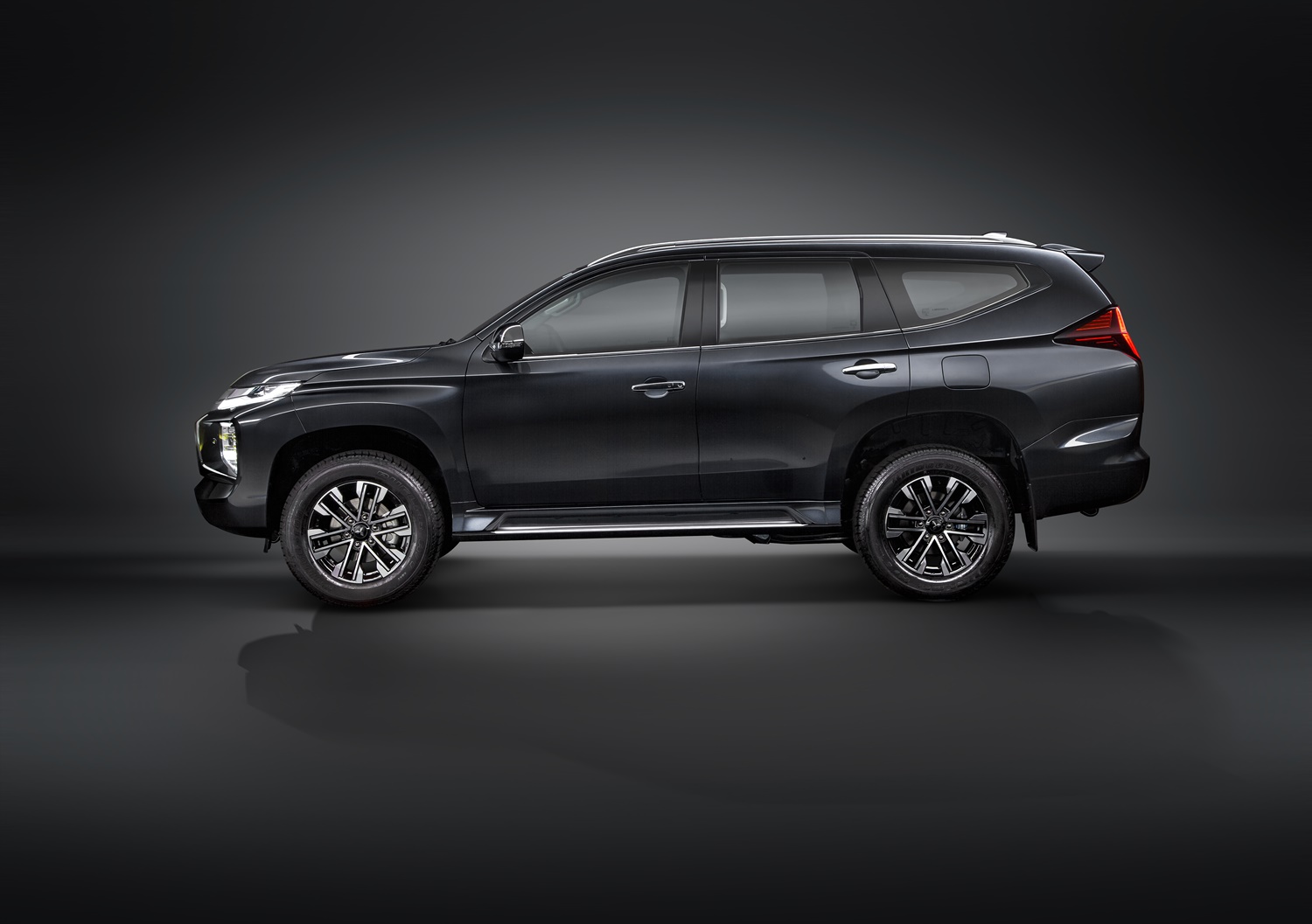 Mitsubishi Pajero Sport 2021