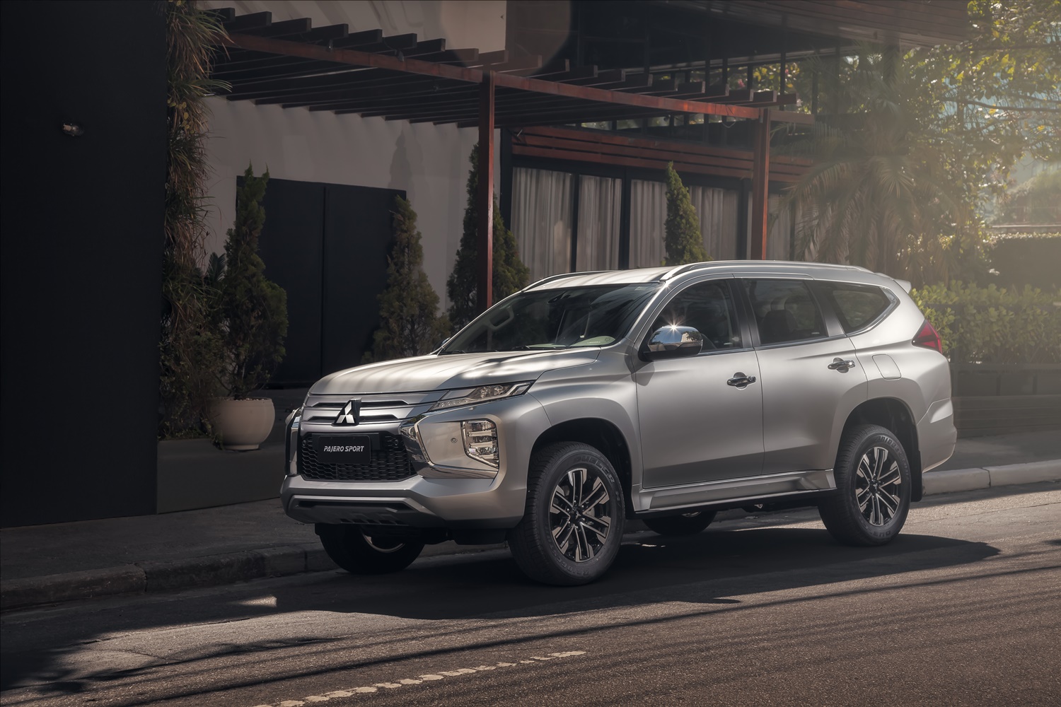 Mitsubishi Pajero Sport 2021 HPE-S