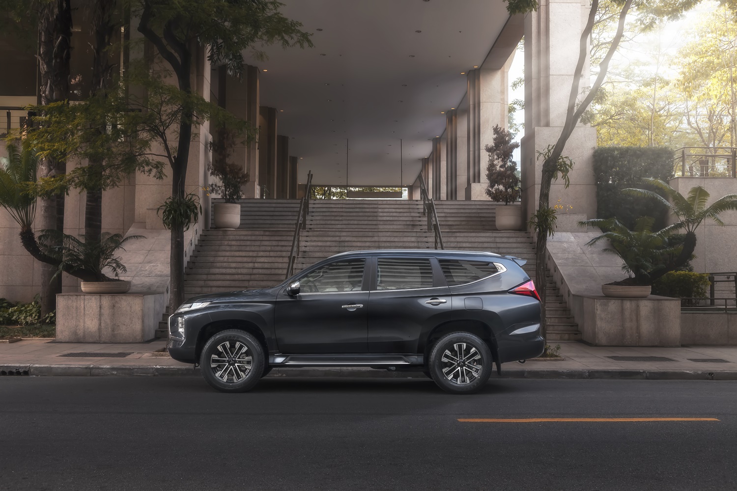 Mitsubishi Pajero Sport 2021 HPE-S