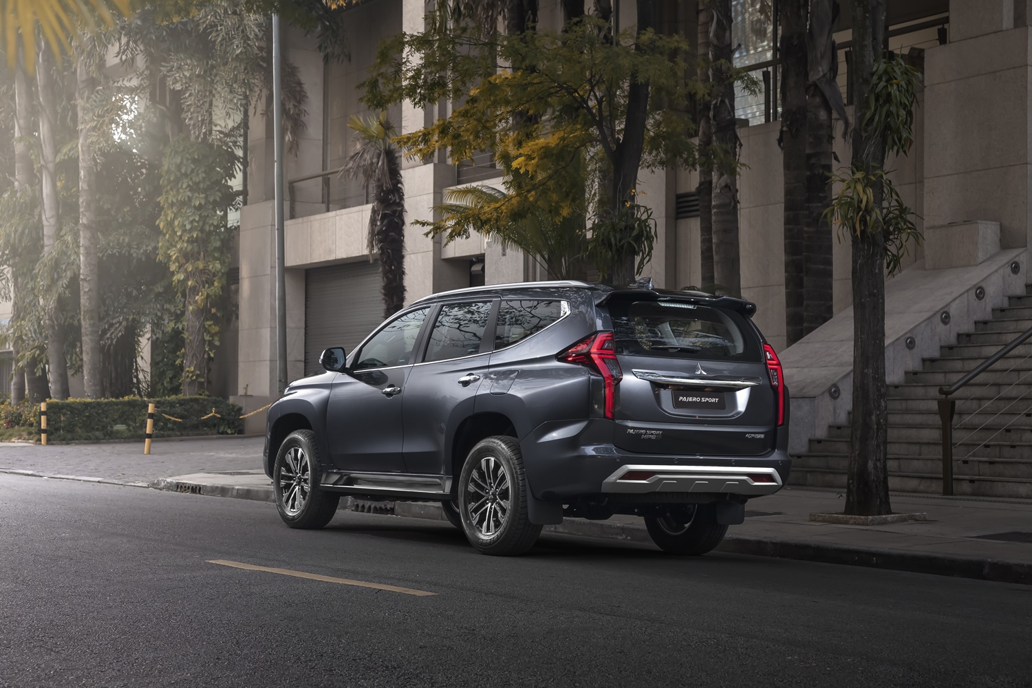 Mitsubishi Pajero Sport 2021 HPE-S