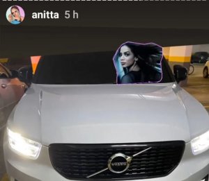 Anitta Volvo Xc40 Hybrid 4