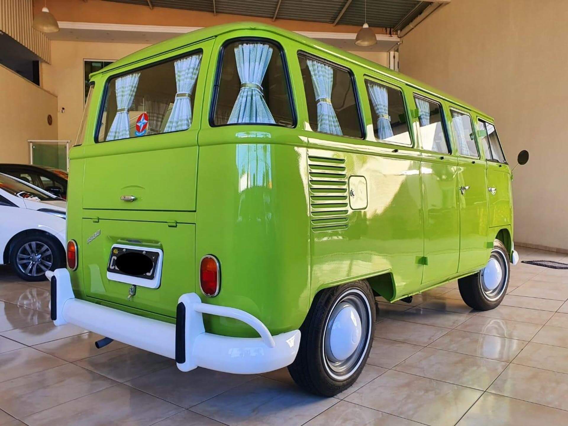 Volkswagen Kombi 1.5 Luxo 8v Gasolina 3p Manual Wmimagem12191449744