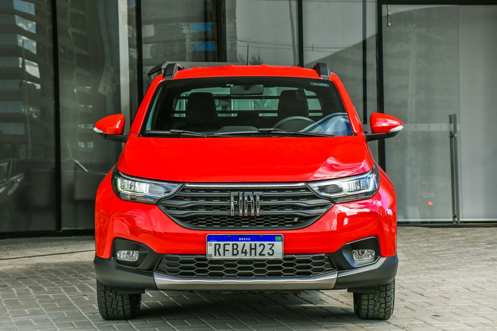 Nova Fiat Strada 2533
