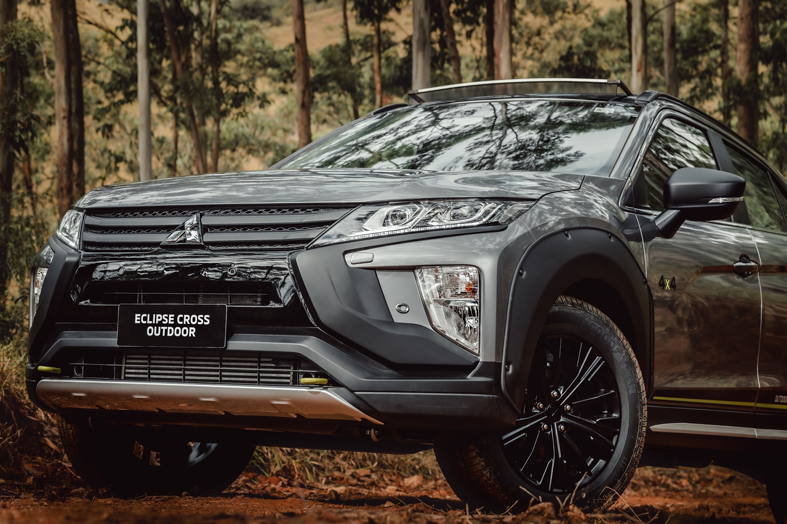 Mitsubishi Eclipse Cross Outdoor