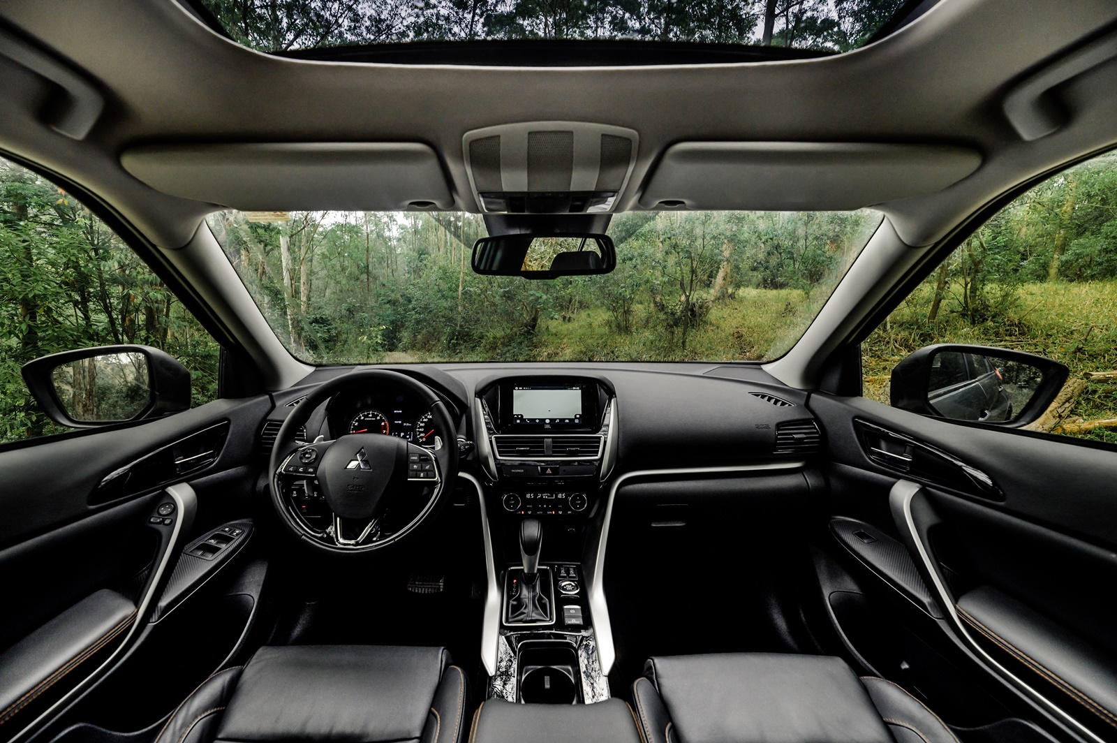 Mitsubishi Eclipse Cross Outdoor