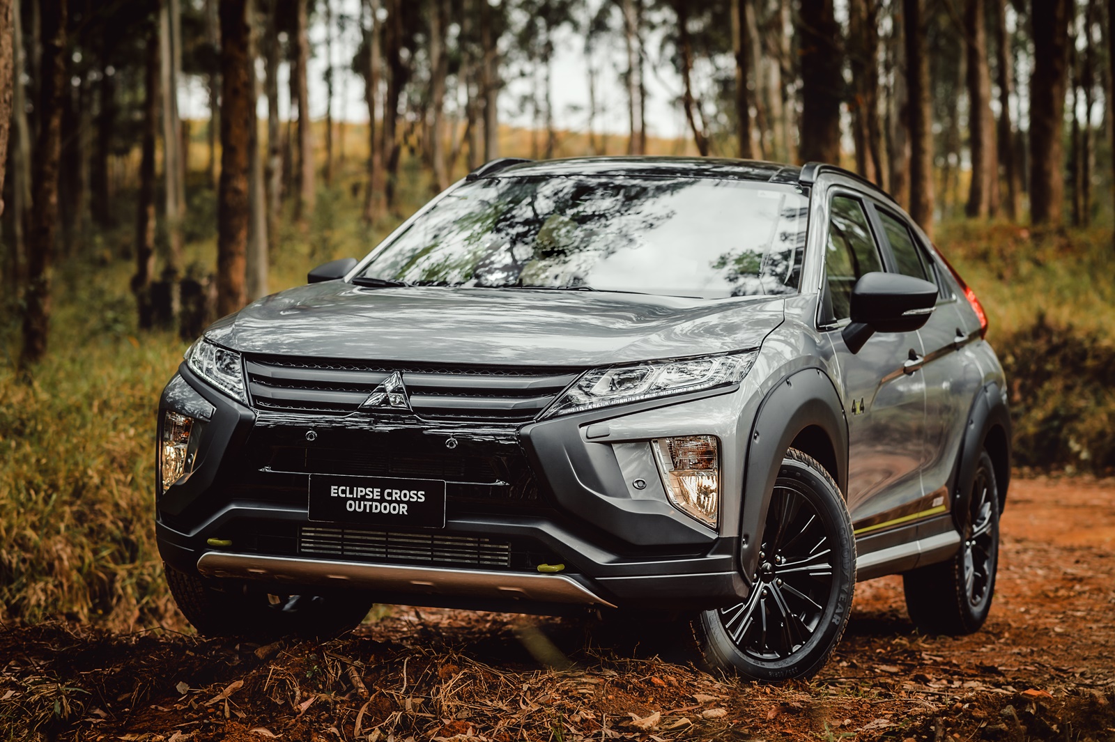 Mitsubishi Eclipse Cross Outdoor