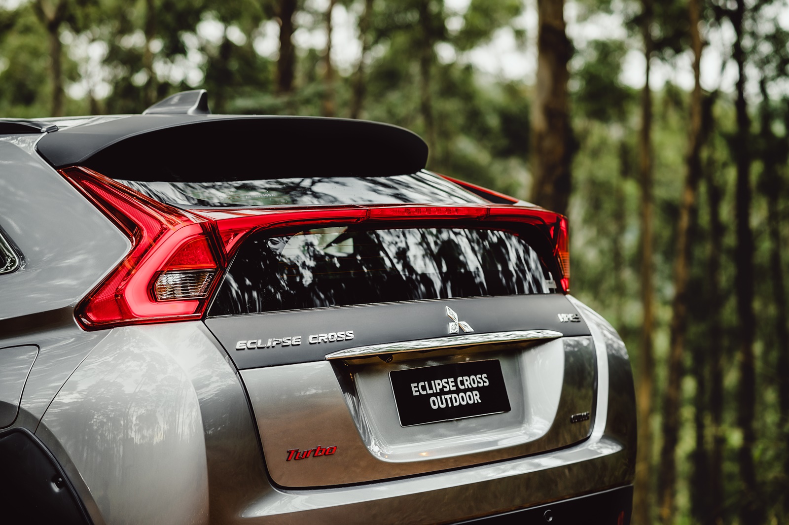Mitsubishi Eclipse Cross Outdoor
