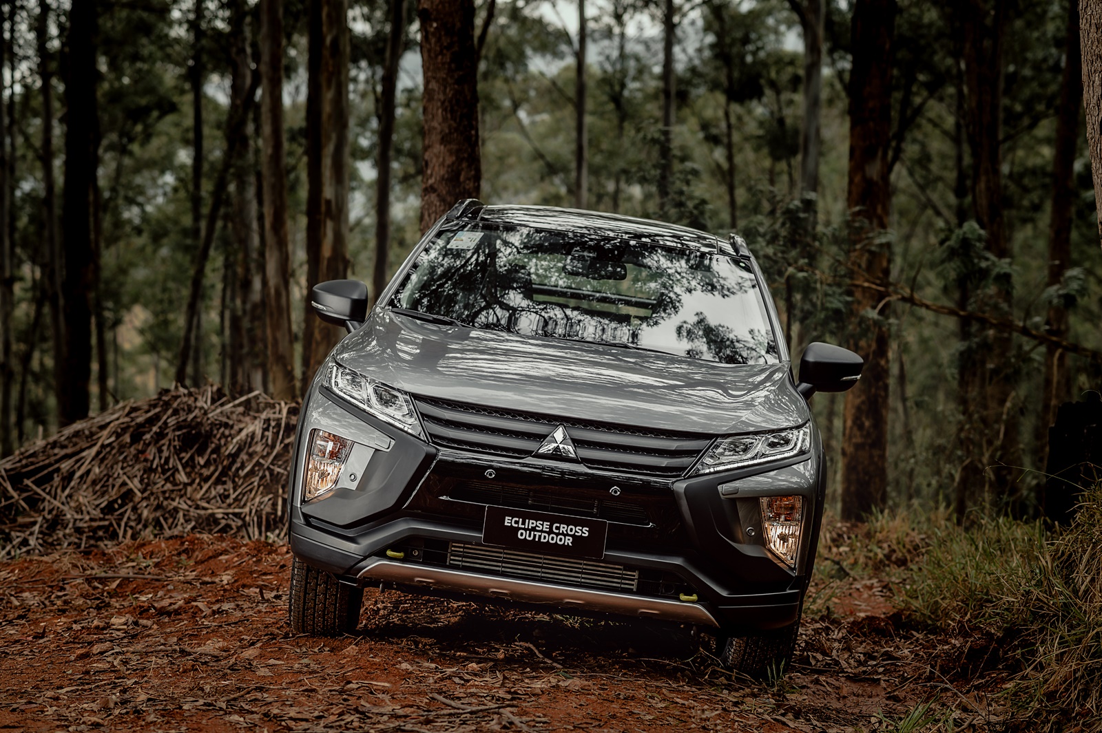 Mitsubishi Eclipse Cross Outdoor