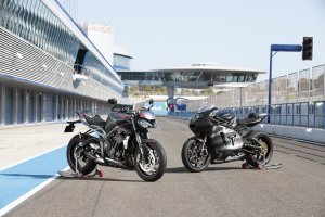 Nova Street Triple Rs 3