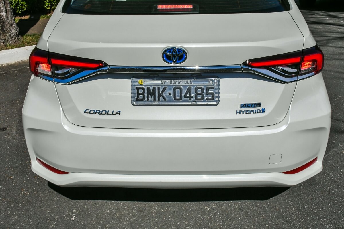 Toyota Corolla Altis Hybrid 5453