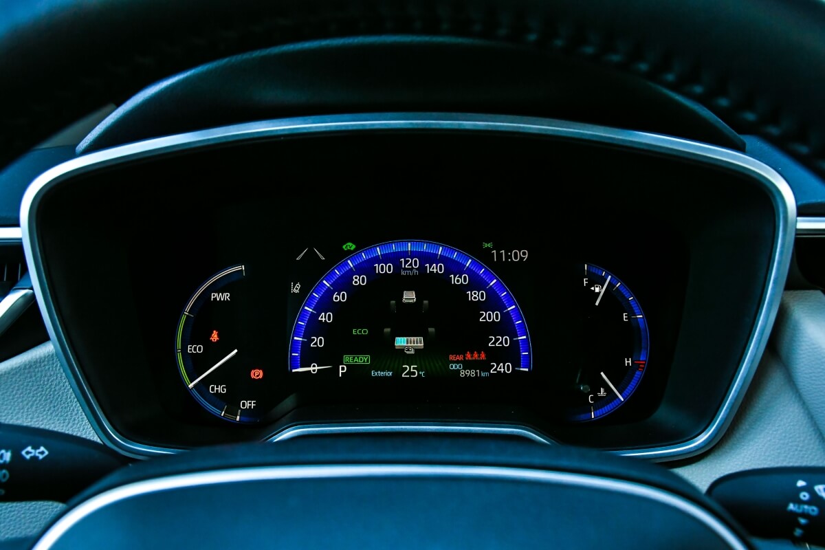 Toyota Corolla Altis Hybrid 5298