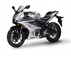 Yamaha R3