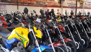 Primeira moto: loja de motocicletas