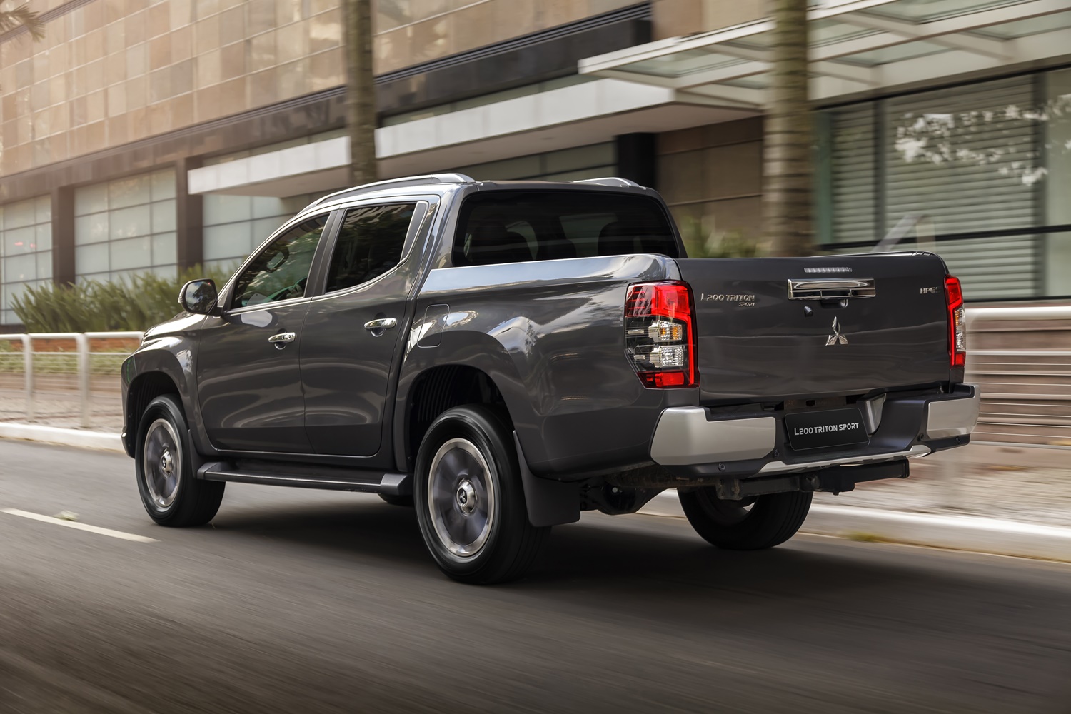 Mitsubishi L200 Triton Sport 2021 Hpe S 8
