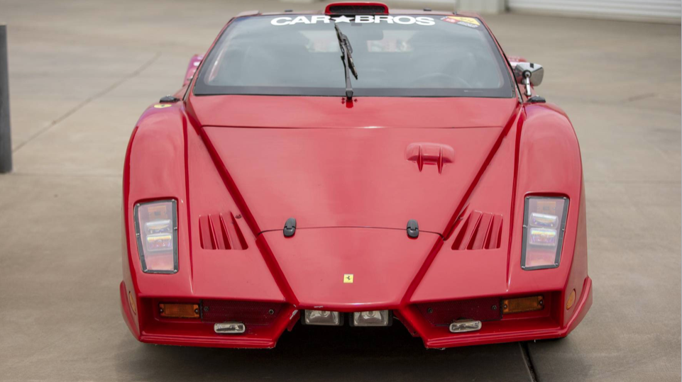 Ferrari fake é Fakerrari Enzo construída em cima de Pontiac Fiero