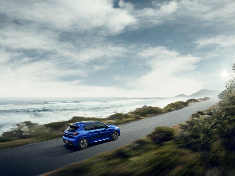 Peugeot 208 2021