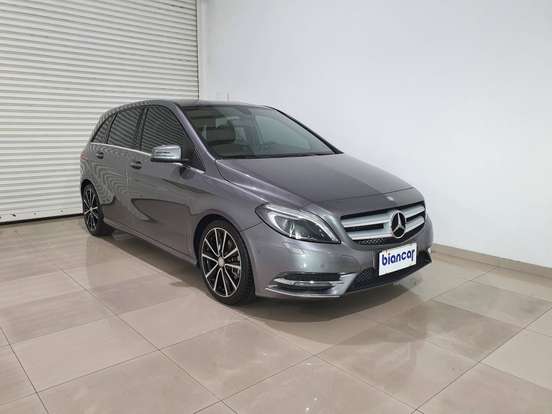 Mercedes Benz B200
