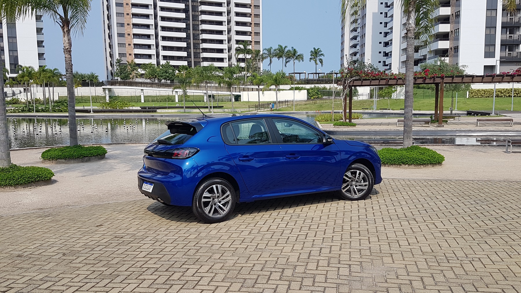 Peugeot 208 Griffe 1.6 AT