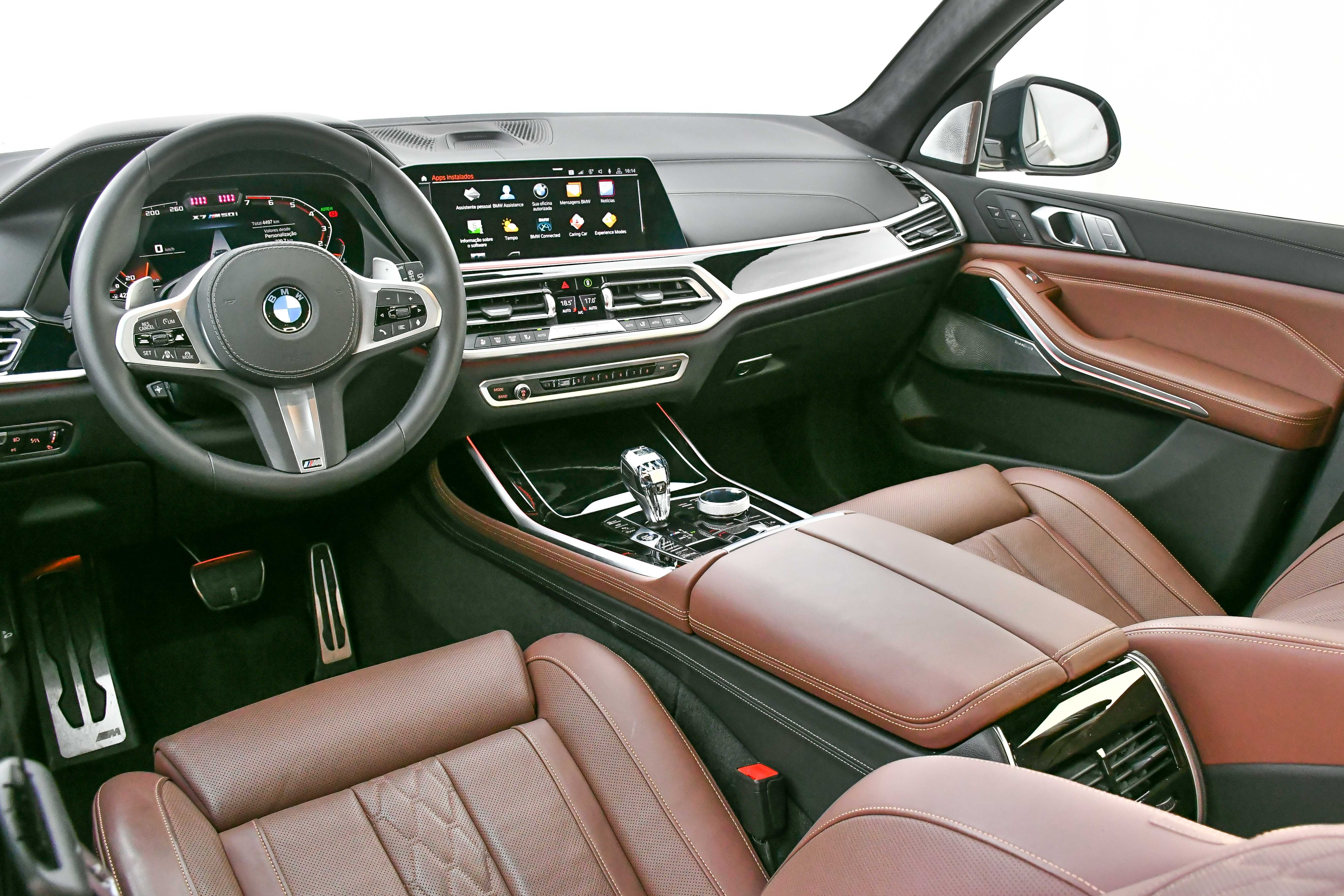 BMW X7 M50i