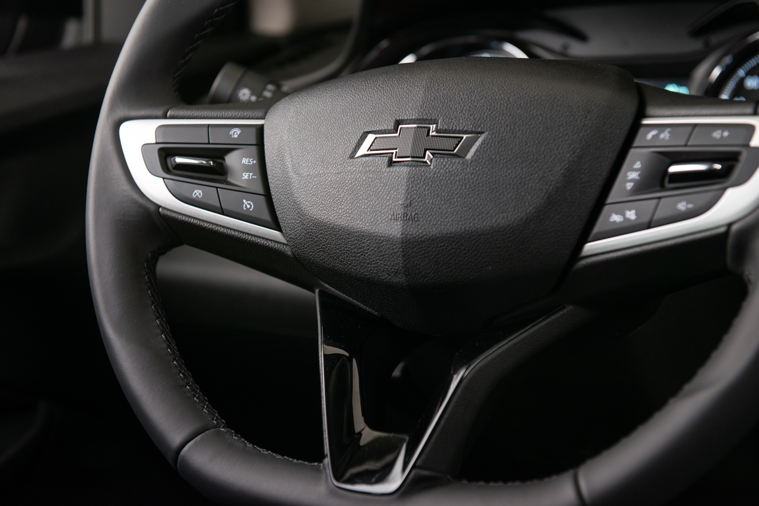 Chevrolet Onix Plus Midnight