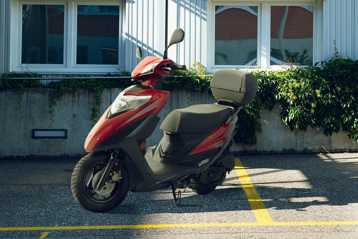 Scooters 2 Haojue Lindy 125