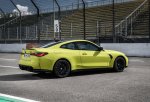 BMW M4 2021 de traseira