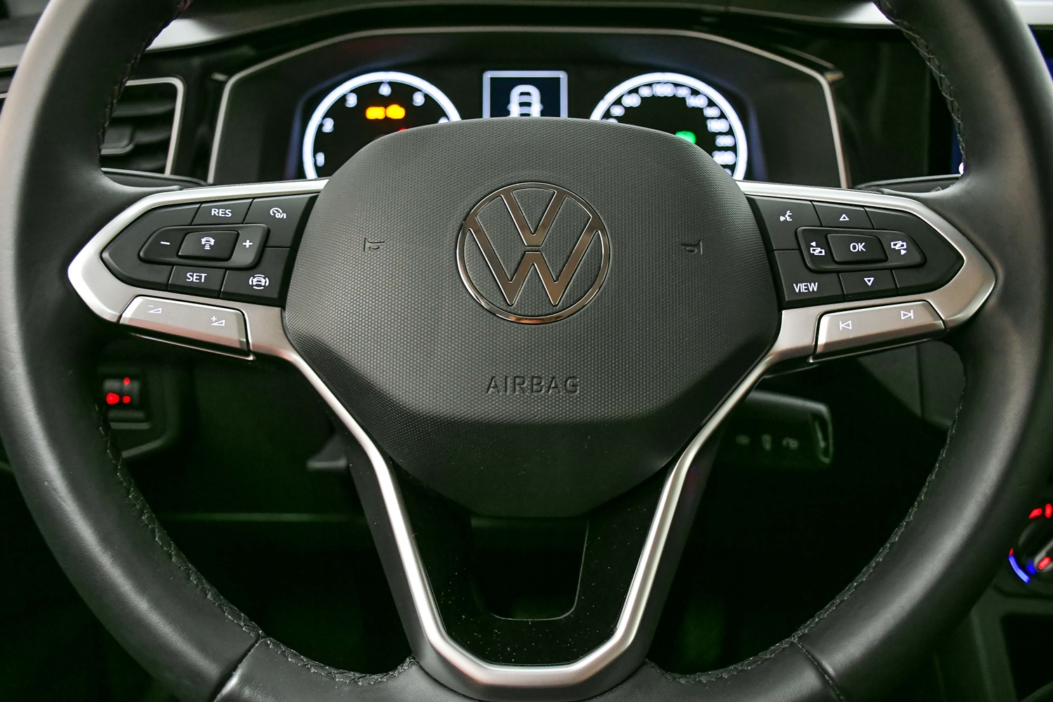 Volkswagen Nivus Comfortline 200TSI