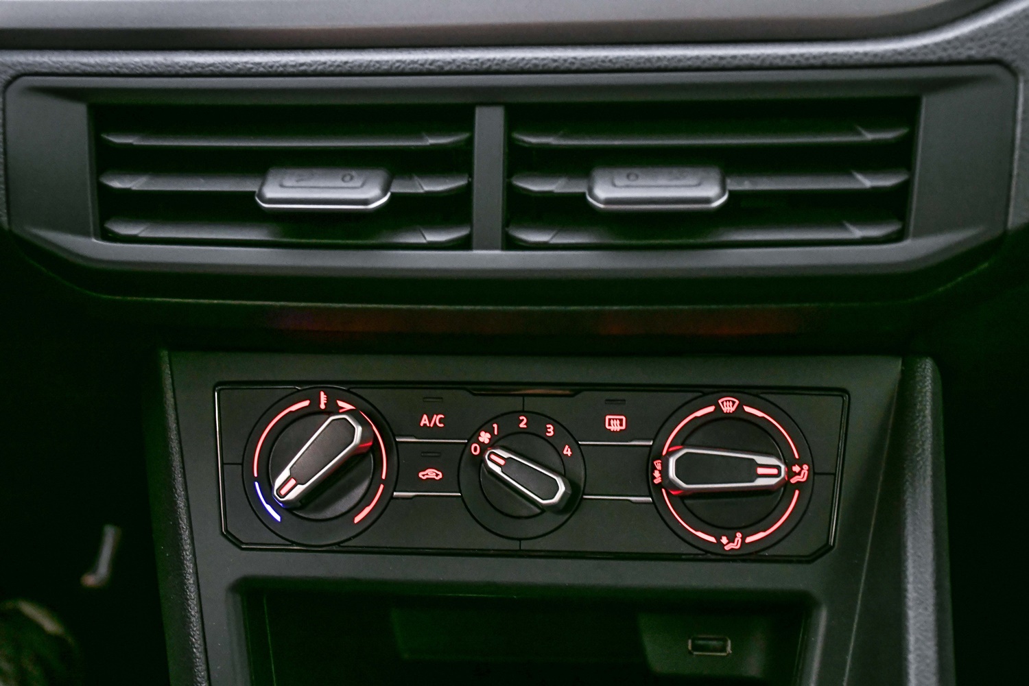 Volkswagen Nivus Comfortline 200TSI