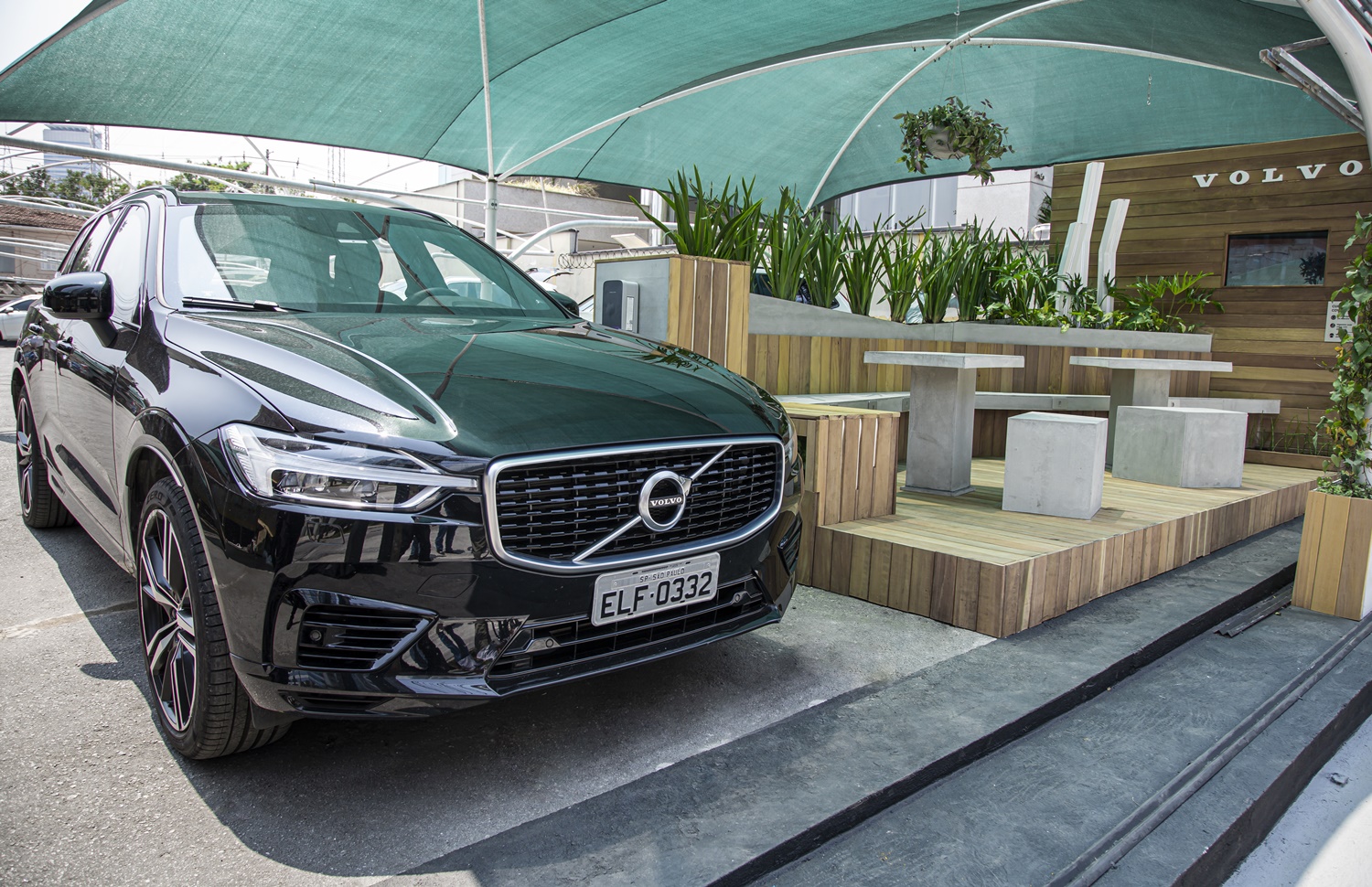 Volvo Recharge Station - Estacionamento gratuito para elétricos