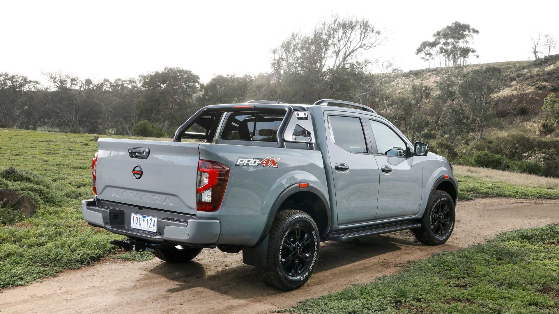Nissan Frontier 2021 Traseira
